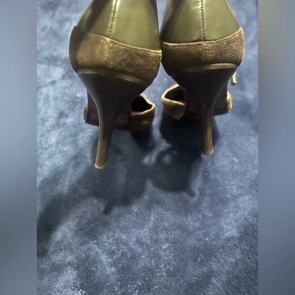 Vía Spiga T-strap Mary Jane pumps - Picture 2 of 5